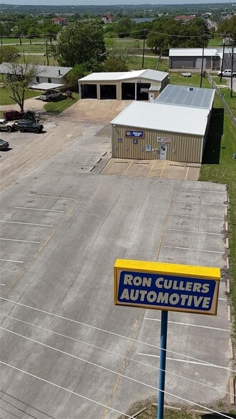 More Photos Of 200 Mustang Trail Trl, Granbury Industrial For Sale