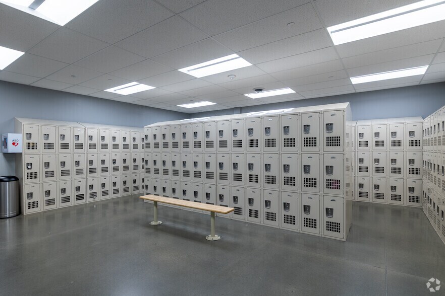 More Photos Of 7413 Cushing Rd, Manassas Refrigeration Cold Storage For Lease