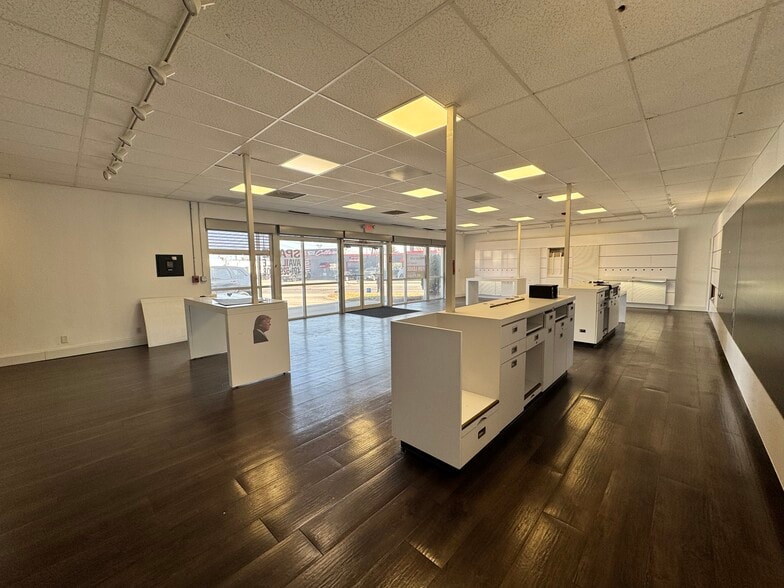 More Photos Of 2261 Pawtucket Ave, East Providence Freestanding For Lease