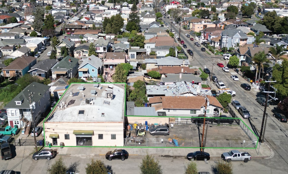 Primary Photo Of 4032 E 15th St, Oakland Warehouse For Sale