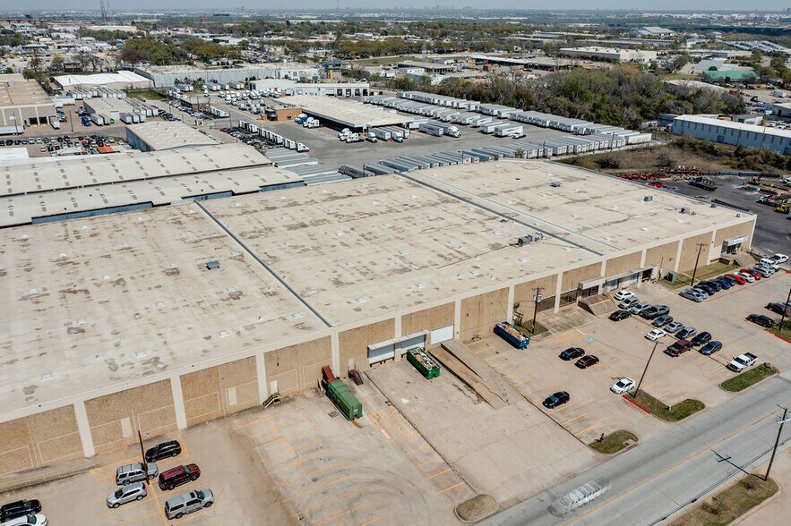 More Photos Of 2213 E Pioneer Dr, Irving Manufacturing For Lease