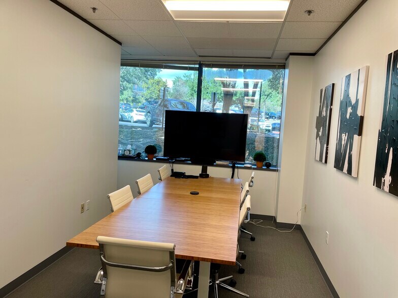 More Photos Of 9020 N Capital of Texas Hwy, Austin Office For Lease