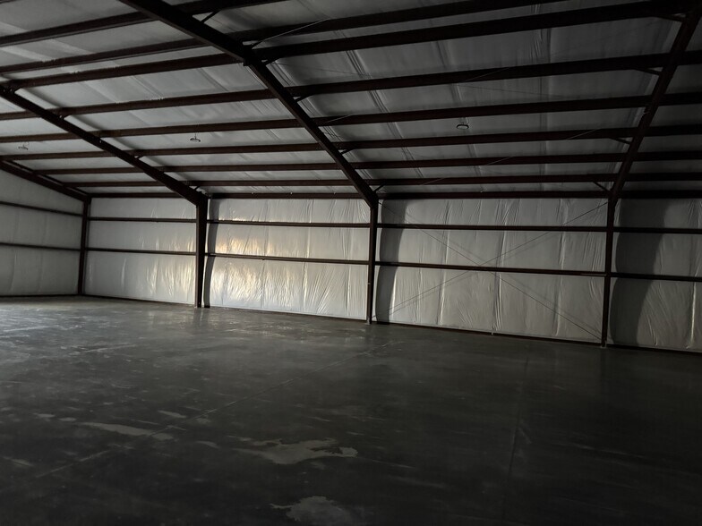 More Photos Of 1345 Potter Town Rd, Midway Industrial For Sale