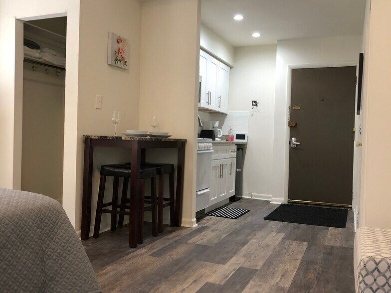 More Photos Of 238 S 22nd St, Philadelphia Apartments For Sale