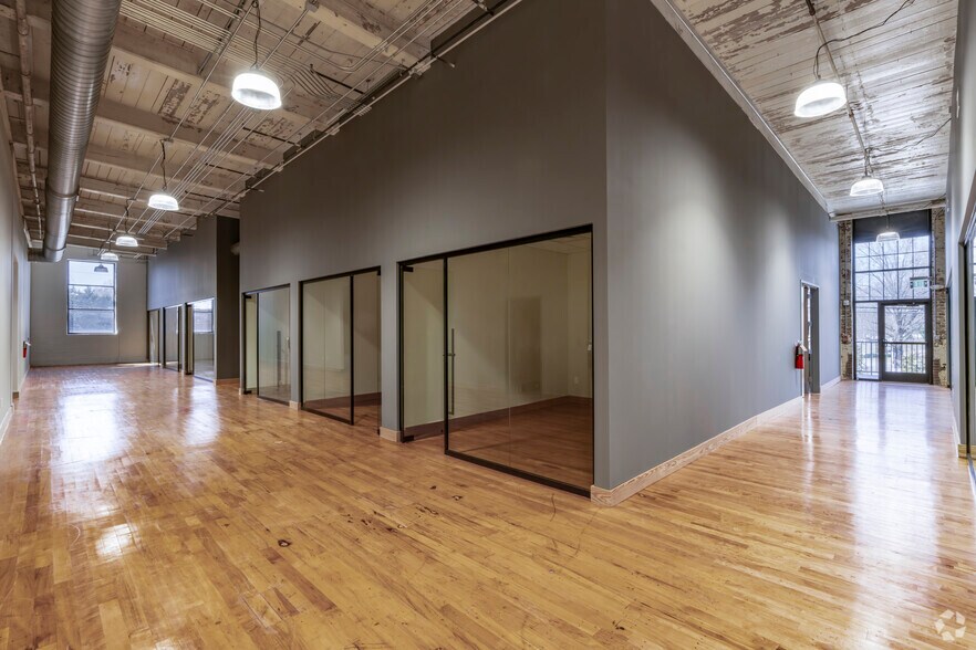 More Photos Of 500 S Main St, Mooresville Unknown For Lease