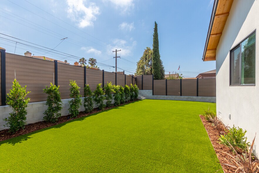 More Photos Of 2419 Chicago St, San Diego Apartments For Sale