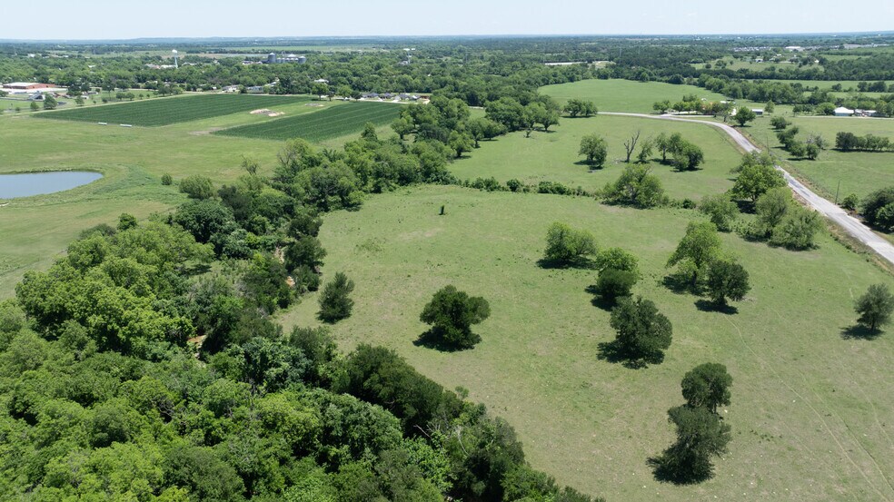 More Photos Of 9424 Hackberry Rd, Holland Land For Sale