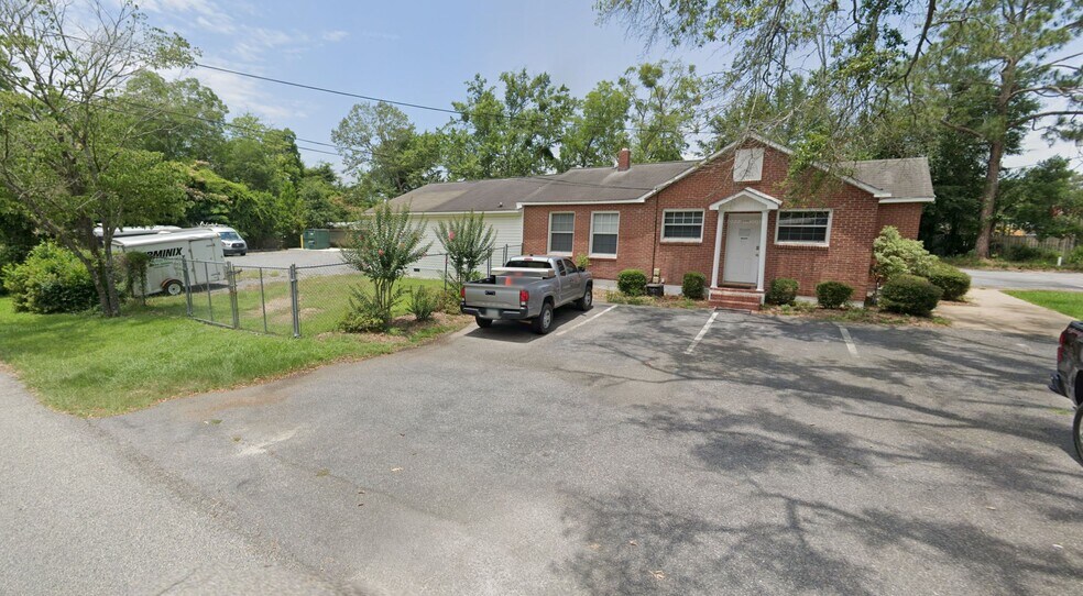 More Photos Of 334 S Collier St, Bainbridge Office Residential For Sale