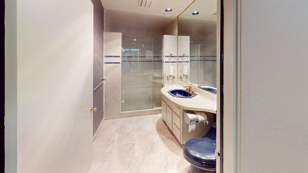 More Photos Of 13722 S Harvard Pl, Gardena Industrial For Lease