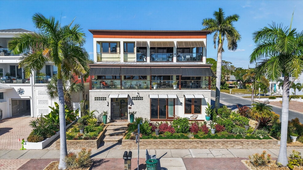 More Photos Of 5657 Shore S blvd, Gulfport Specialty For Sale