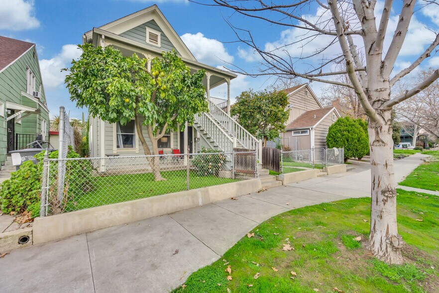 More Photos Of 1721 U St, Sacramento Apartments For Sale