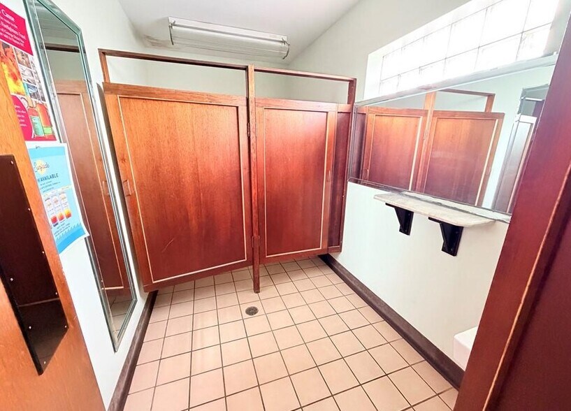 More Photos Of 1305 Abbott Rd, Buffalo Restaurant For Sale