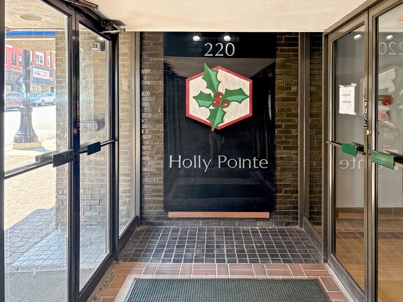 More Photos Of 220 S Main St, Butler Coworking Space