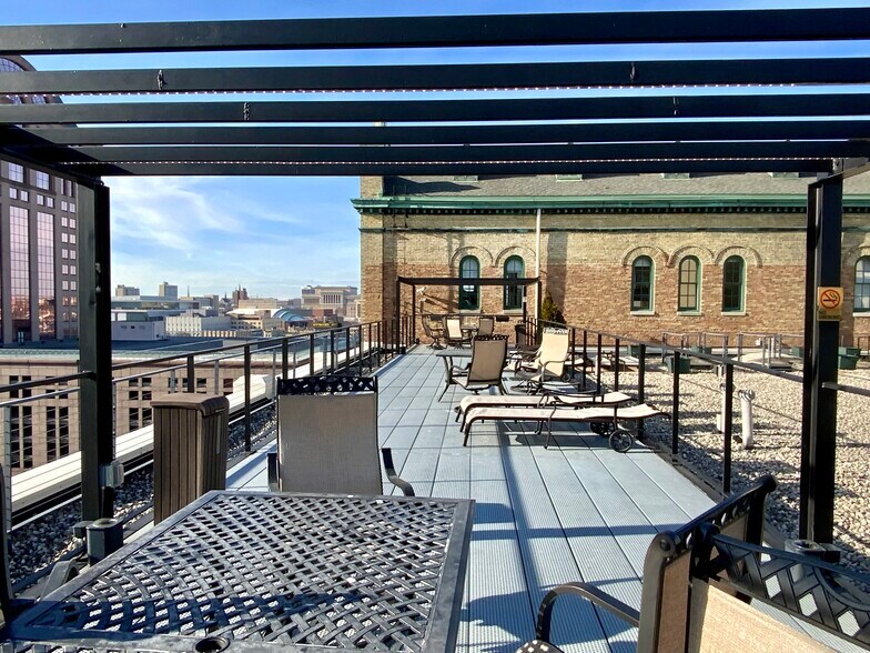 More Photos Of 270 E Highland Ave, Milwaukee Apartments For Sale
