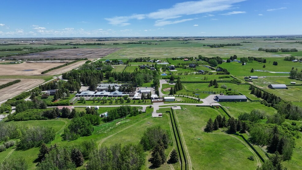 More Photos Of 282063 Twp Rd 224A, Rocky View No 44 Veterinarian Kennel For Sale