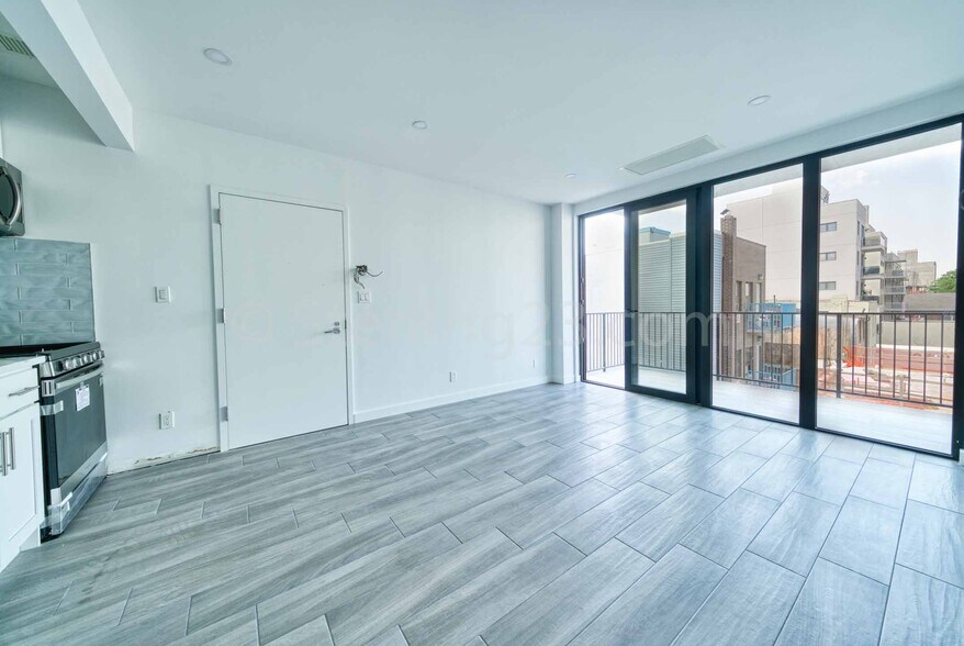 More Photos Of 3107 31st Ave, Astoria Apartments For Sale