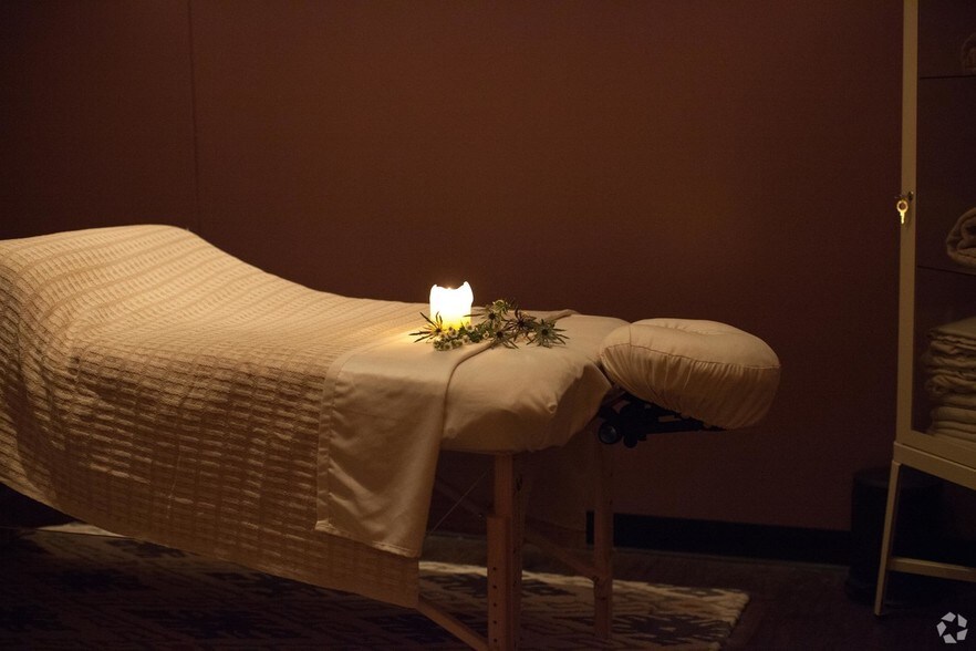 More Photos Of 1300 Washington Ave, Saint Louis Storefront For Sale