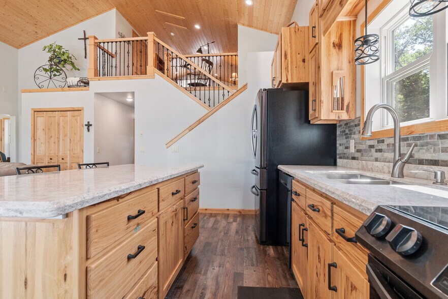 More Photos Of 23729 Oak Lake Trl SE, Erskine Specialty For Sale