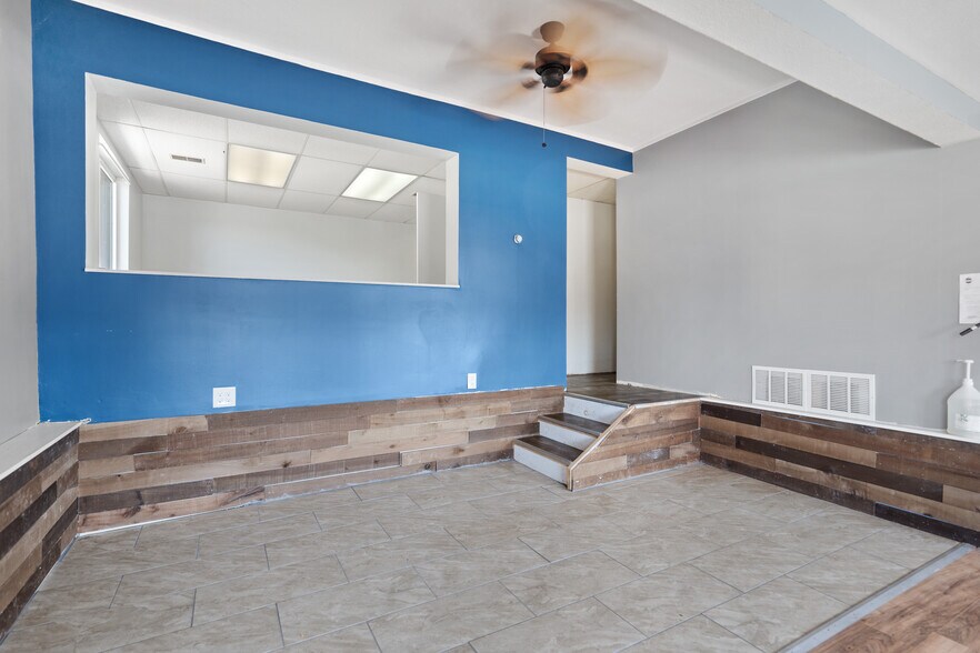 More Photos Of 560 W Pike St, Canonsburg Office Residential For Sale