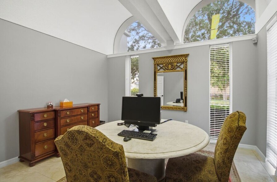 More Photos Of 1400 4th Ave, Bradenton Office Residential For Sale