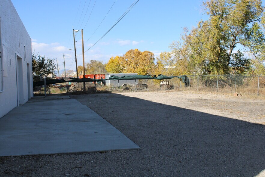 More Photos Of 5981 Marion Dr, Denver Warehouse For Sale