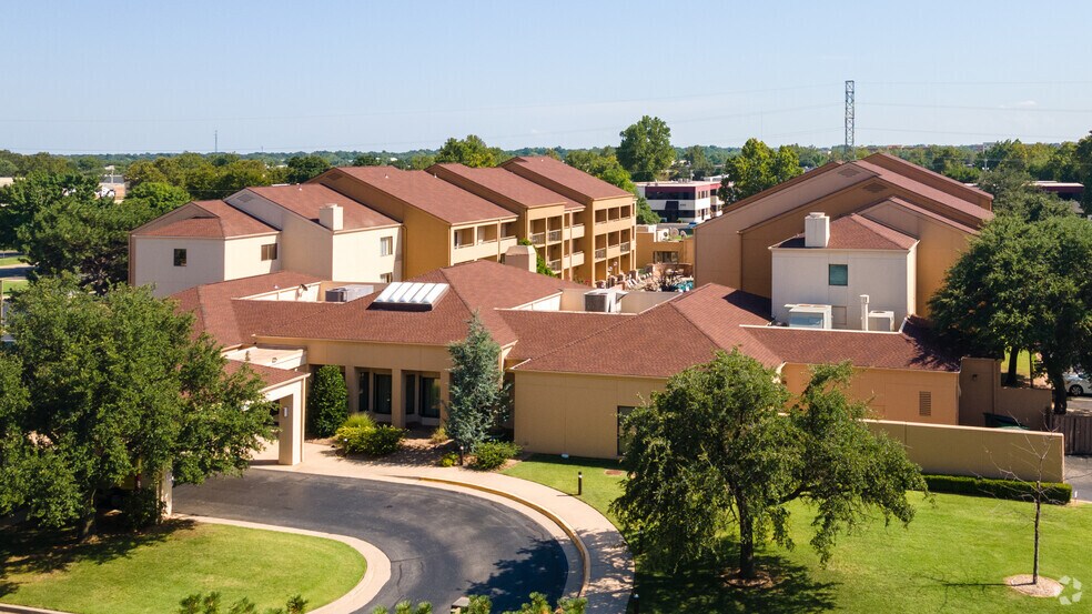 Primary Photo Of 4301 Highline Blvd, Oklahoma City Hotel For Sale