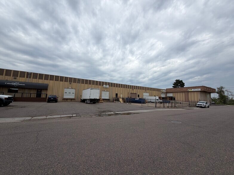 More Photos Of 640 W Tennessee Ave, Denver Light Distribution For Sale