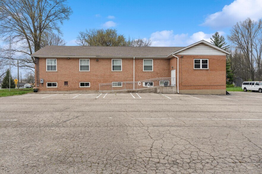 More Photos Of 8340 Pippin Rd, Cincinnati Specialty For Sale