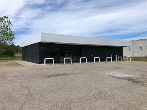 Primary Photo Of 1361 Leavitt Rd, Leavittsburg Convenience Store For Sale