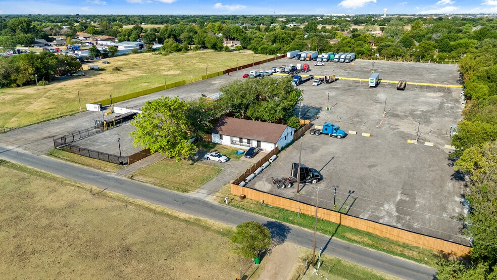 More Photos Of 1241 Narrow Ln, Red Oak Land For Sale