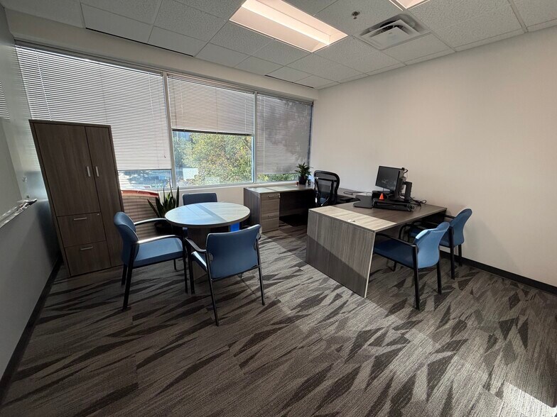More Photos Of 3800 Lewiston St, Aurora Office For Lease