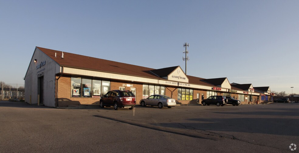 Primary Photo Of 5967-5983 Andrews Rd, Mentor-on-the-Lake Storefront For Lease