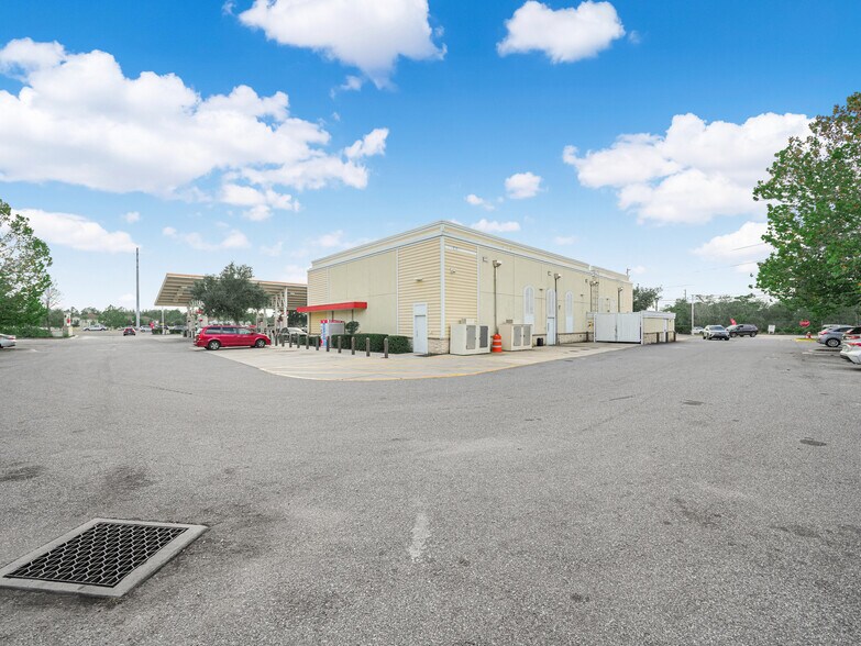 More Photos Of 8849 W Irlo Bronson Memorial Hwy, Winter Garden Convenience Store For Sale
