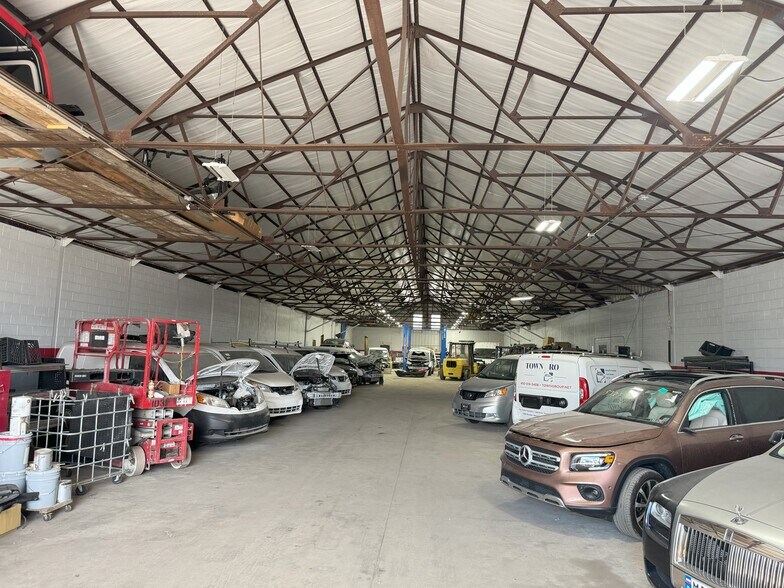 More Photos Of 4336-4350 Sepviva St, Philadelphia Warehouse For Lease