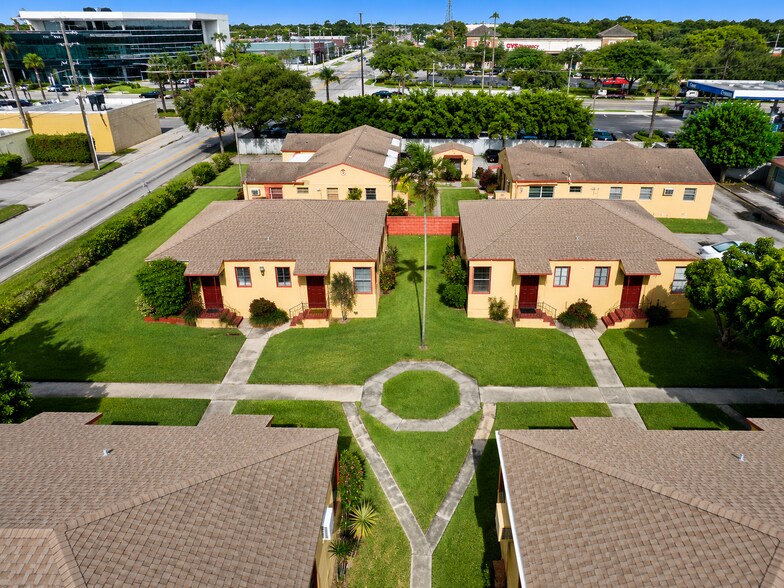 More Photos Of , Hollywood Multifamily For Sale