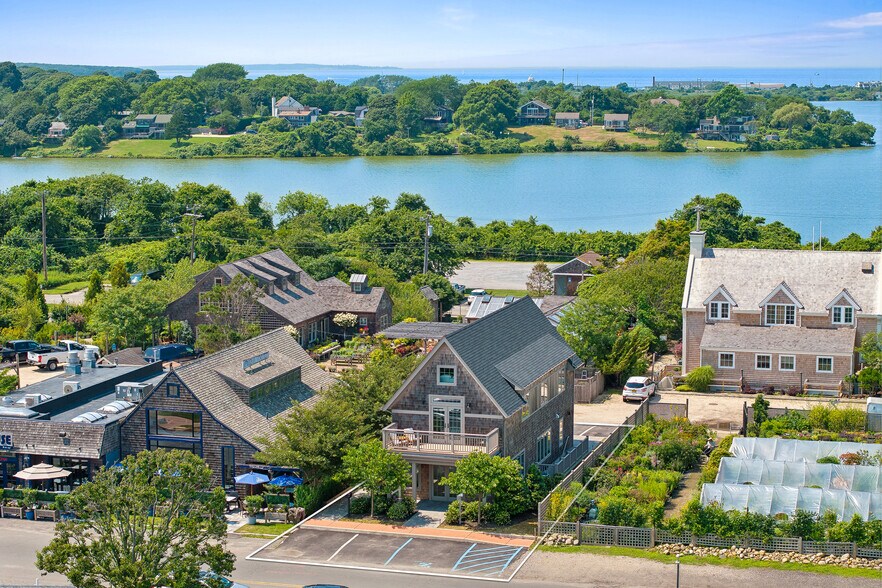 More Photos Of 45 S Euclid Ave, Montauk Storefront Retail Residential For Lease