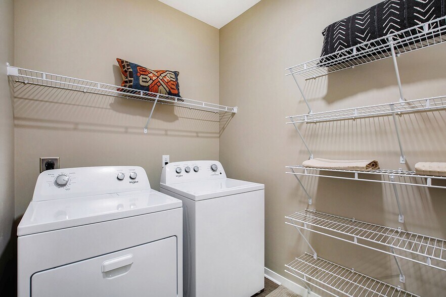 More Photos Of 6201 Johnson Dr, Mission Apartments For Lease