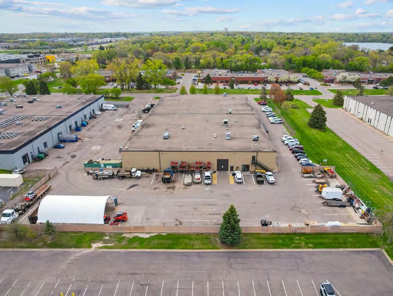 More Photos Of 14410-14430 21st Ave N, Plymouth Manufacturing For Sale