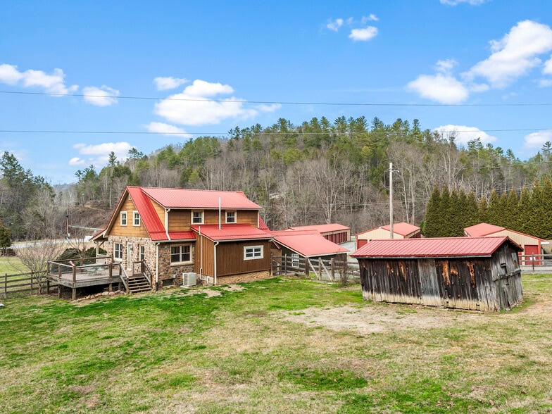 More Photos Of 58 Gunter Town Rd., Marshall Self Storage For Sale