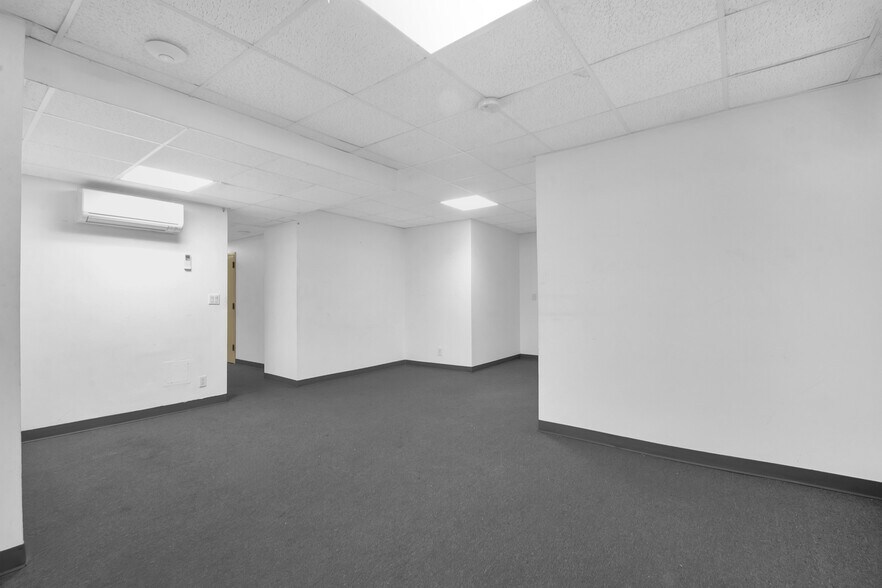 More Photos Of 1494 Ocean Ave, Brooklyn Flex For Lease
