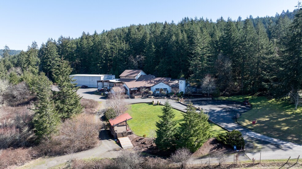More Photos Of 27012 Briggs Hill Rd, Eugene Winery Vineyard For Sale