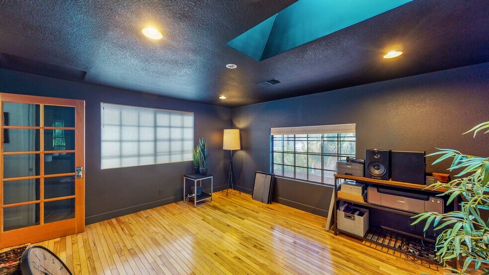 More Photos Of 3889 S Eastern Ave, Las Vegas Office For Sale