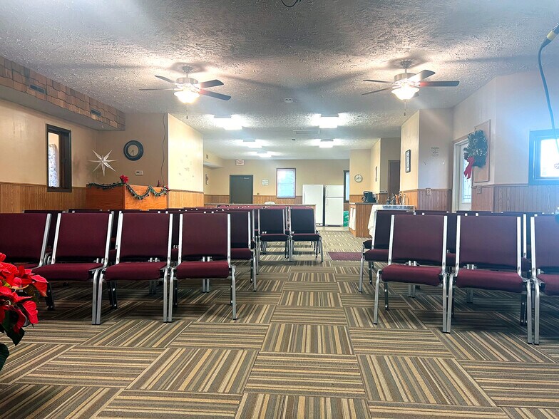 More Photos Of 418 S 14th St, Wymore General Retail For Sale