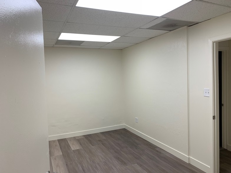 More Photos Of 420-422 E Santa Clara St, San Jose Storefront For Sale