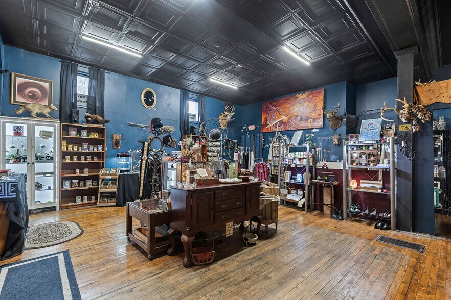 More Photos Of 1185-1205 W Broad St, Columbus Storefront Retail Office For Sale