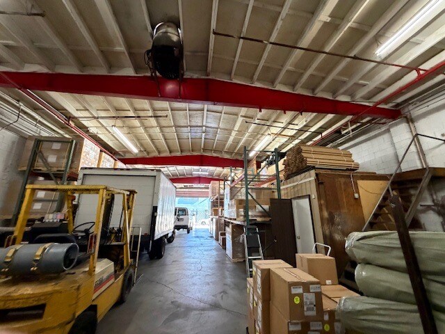 More Photos Of 5711-5723 Alba St, Los Angeles Warehouse For Lease