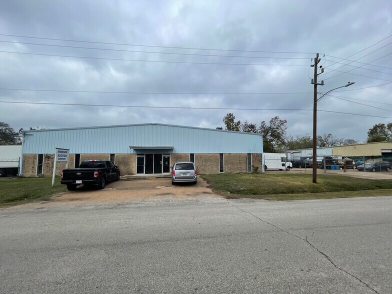 More Photos Of 903 Brenda St, Houston Warehouse For Sale