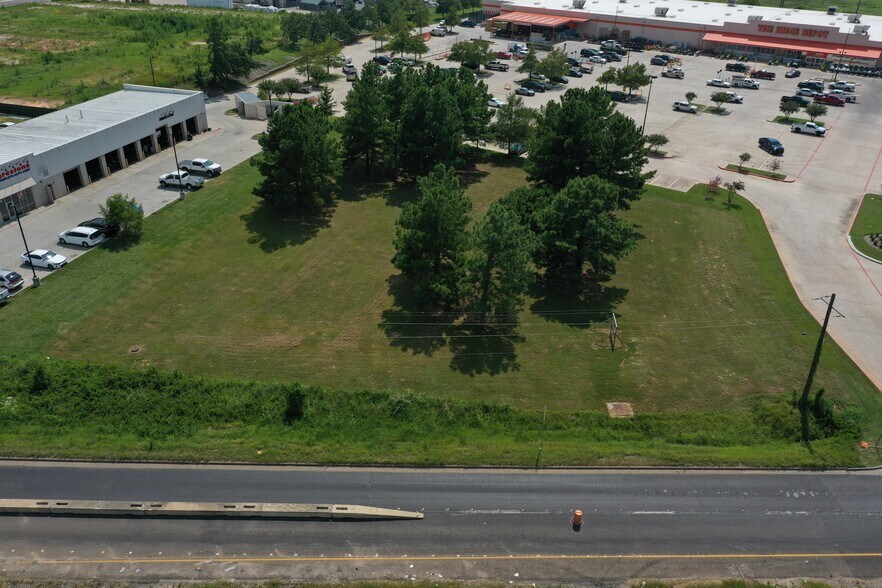 More Photos Of I-45 & Veterans Memorial Pky, Huntsville Land For Lease
