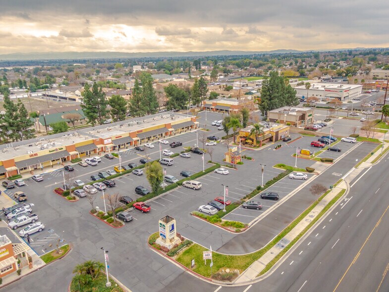 More Photos Of 710-870 E Foothill Blvd, Upland Unknown For Lease