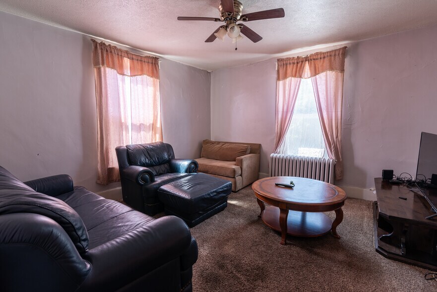 More Photos Of 125 Main St, Hickory Restaurant For Sale